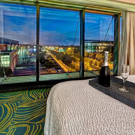 Springhill Suites Norfolk Old Dominion University Bagian luar foto