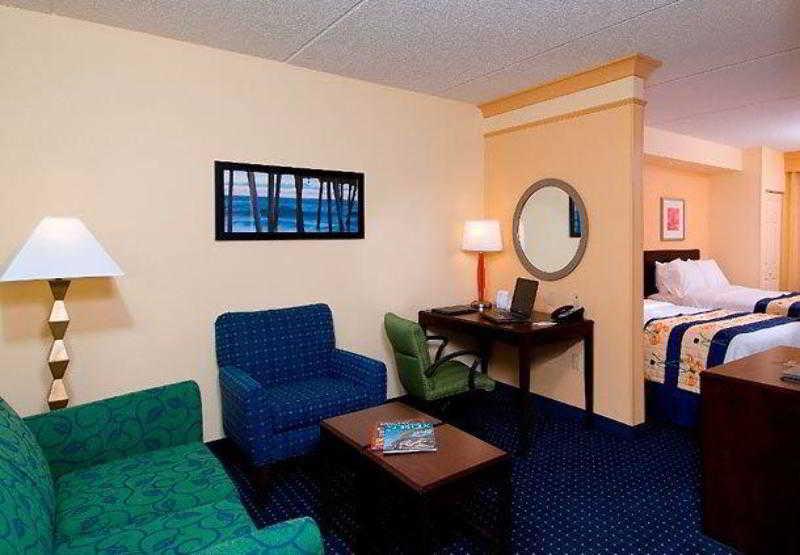 Springhill Suites Norfolk Old Dominion University Bagian luar foto